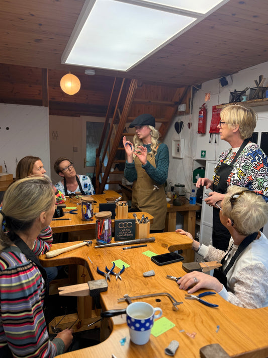 Spark Creativity and Connection: Why Jewellery Making is the Perfect Team Building Activity