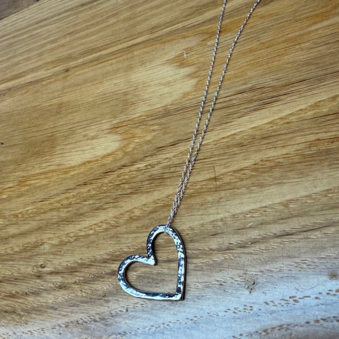 Kerry - Make your own Pendant Workshop